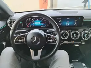 Mercedes-Benz CLA 180 CLA 180 7G-DCT Progressive