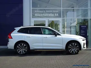 Volvo XC60 T6 AWD Recharge Geartronic R-Design Bild 3