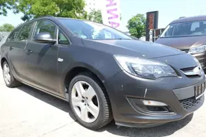 Opel Astra J Sports Tourer Active