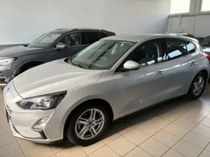 Ford Focus Lim. Cool  Connect NAVI LED SpoSi RFK LED Bild 3