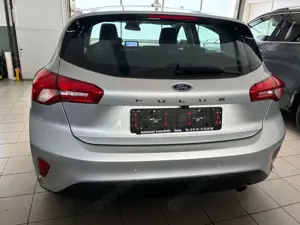Ford Focus Lim. Cool  Connect NAVI LED SpoSi RFK LED Bild 5