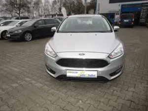 Ford Focus Business Turnier mit Klima-PDC-ESP-ABS-Met.-NAVI