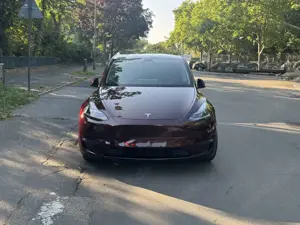 Tesla Model Y Performance Dual Motor AWD free Supercharge