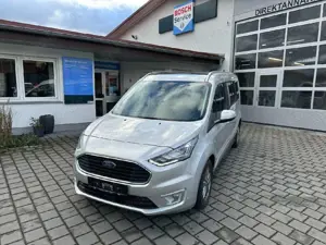 Ford Grand Tourneo Titanium