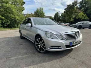 Mercedes-Benz E 250 CGI BlueEFFICIENCY Automatik Elegance