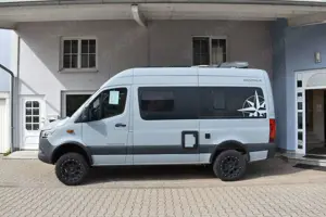 Mercedes-Benz Sprinter James Cook 419 CDI 4x4 9 G-Tronic Slide Out Bild 4