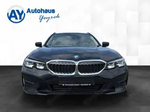 BMW 318 d Touring Automatik*AHK*LCPlus*LED*SHZ* Bild 2