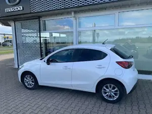 Mazda 2 2 SKYACTIV-G 75 Exclusive-Line-EXCLUSIVE TOU-P Bild 3