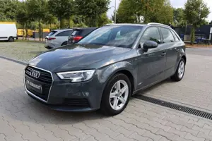 Audi A3 1.6 TDI *2-Hand*TÜV-Neu*LED*Navi*SHZ*PDC-vorhi Bild 3