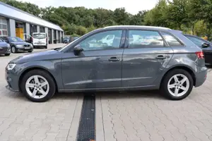 Audi A3 1.6 TDI *2-Hand*TÜV-Neu*LED*Navi*SHZ*PDC-vorhi Bild 4