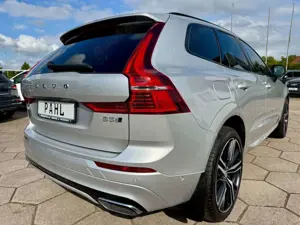 Volvo XC60 B5 AWD R-Design HK HUD NAVI MEMO PANO 360* Bild 5