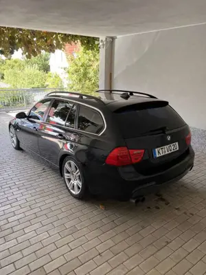 BMW 330 330i Bild 3