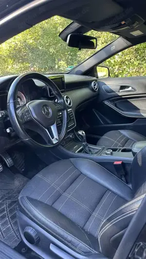 Mercedes-Benz A 180 A 180 BlueEfficiency Bild 3