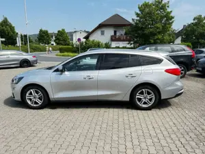 Ford Focus Turnier Cool  Connect Navi Automatik Bild 4