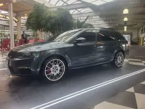 Skoda Octavia Octavia Combi 2.0 TSI (Green tec)RS