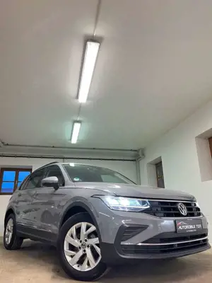 Volkswagen Tiguan 2.0 TDI DSG*AHK*Ambientbel.*18Zoll*LED*