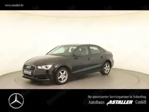 Audi A3 Limousine 1.6 TDI Attraction  PTS+Lichtpaket+