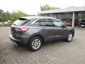 Ford Kuga Hybrid Titanium 4x4 / Navi / Kamera / LED Bild 3