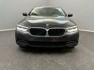 BMW 520 d xDrive LED*CARPLAY*WERKSGARANTIE 11/25*MEGA Bild 2