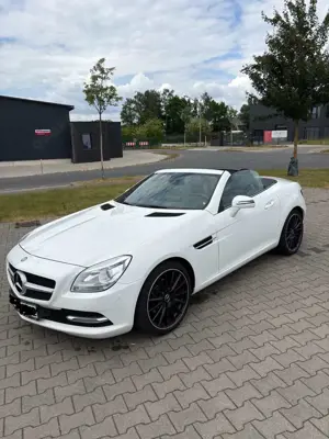 Mercedes-Benz SLK 200 SLK 200 (BlueEFFICIENCY) Bild 5