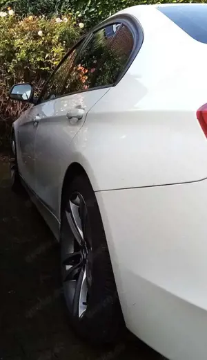 BMW 328 328i Sport-Aut. Sport Line Bild 3