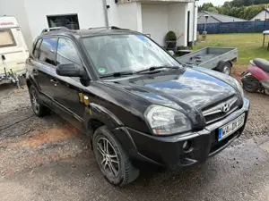 Hyundai TUCSON 2.0 CRDi 4WD GLS AHK Bild 3