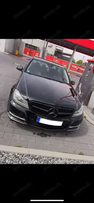 Mercedes-Benz C 200 C 200 CDI DPF Automatik BlueEFFICIENCY Avantgarde