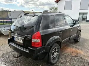 Hyundai TUCSON 2.0 CRDi 4WD GLS AHK Bild 4