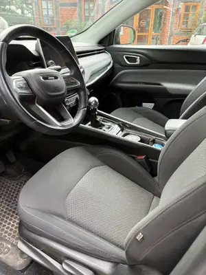 Jeep Compass Longitude FWD Bild 4