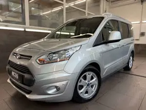 Ford Tourneo Connect Titanium Pano Kamera AHK Navi