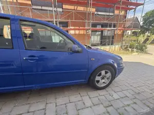 Volkswagen Golf 1.6 Highline Bild 4