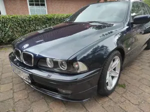 BMW 523 i touring "durchrepariert" - top Ausstattung Bild 3