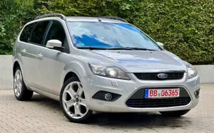 Ford Focus TITANIUM GHIA 2.0+AUTOMATIK+SHZ+LEDER Bild 5