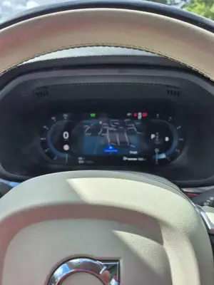 Volvo XC60 XC60 B5 D AWD GeartronicMomentum Pro Bild 5