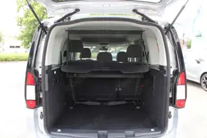 Ford Tourneo Connect Titanium 1,5EcoBoost*Navi*Winter Paket*Kamera*PDC* Bild 4