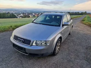 Audi A4 A4 Avant 2.0 B6 Automatik Bild 3