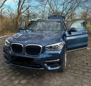 BMW X3 xDrive20d/360°/SHZ/AHK/Pano/Tot/Spur/AppleCP