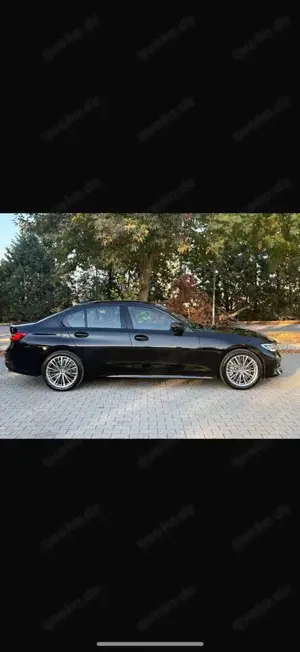 BMW 330 330d Aut. Sport Line - Laserlicht  Head- Up Bild 4