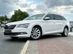 Skoda Superb Premium Edition Virtual Cockpit Sitzklima Standh.