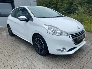 Peugeot 208 Allure Bild 4