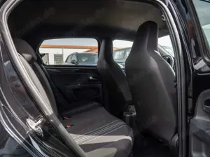 SEAT Mii electric Plus KLIMAAUTOMATIK SITZHEIZUNG Bild 4