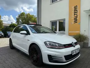 Volkswagen Golf VII GTI Performance BMT=Scheckheft-Pano=