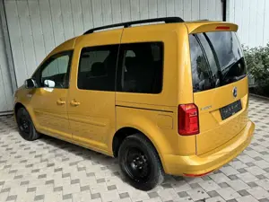Volkswagen Caddy Kombi 2.0TDI Comfortline Tempo*Climatronic Bild 4