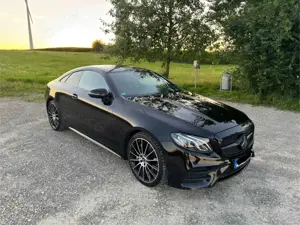 Mercedes-Benz E 400 4Matic Coupe 9G-TRONIC AMG Line Bild 3