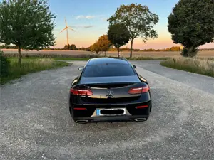 Mercedes-Benz E 400 4Matic Coupe 9G-TRONIC AMG Line Bild 5