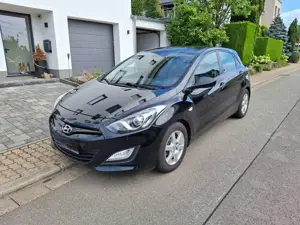 Hyundai i30 i30 1.6 CRDi Trend Bild 2