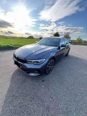 BMW 320 320 d Sport Line  Mild-Hybrid