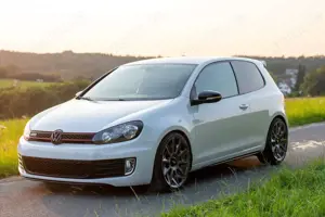 Volkswagen Golf GTI 2.0 DSG