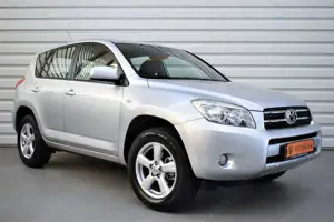 Toyota RAV 4 4 Executive+Keyless+Tempomat+SHZ+57.000KM