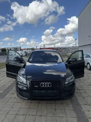 Audi Q5 3.2 FSI quattro S tronic Bild 2